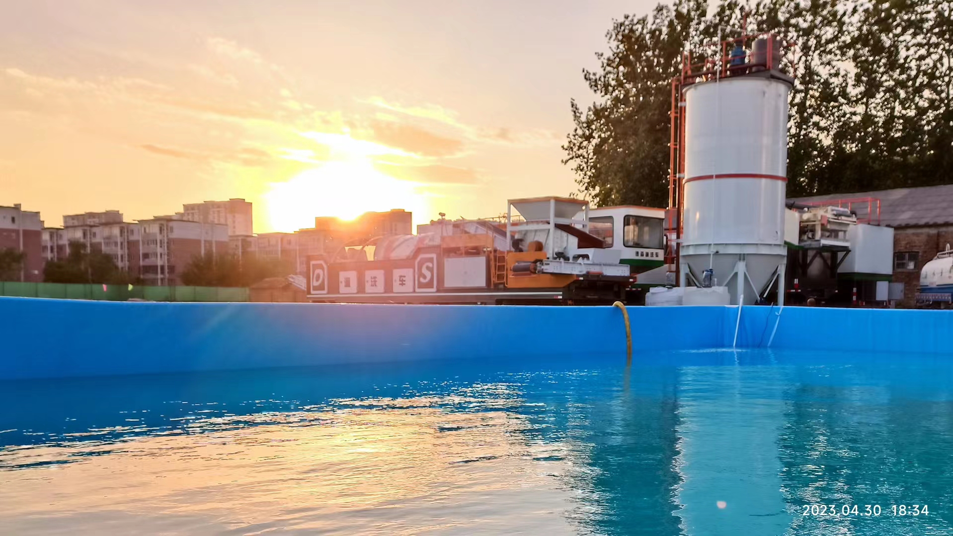 CQ9传奇电子淋洗车案例现场